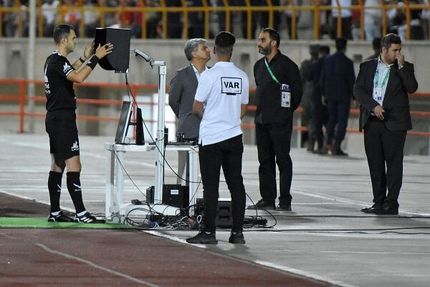 باشگاه نساجی: VAR اسباب بازی است
