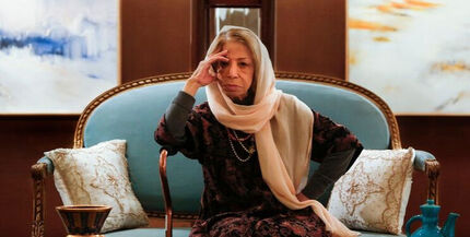 بانوی نور، به نور پیوست
