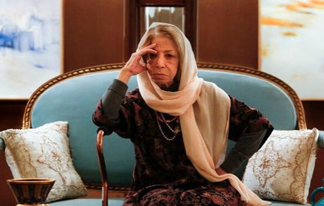 بانوی نور، به نور پیوست