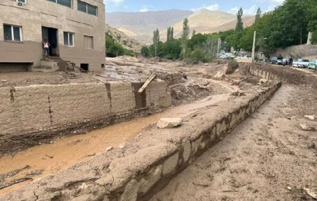 انسداد مسیرهای ۶ استان کشور به دلیل وقوع سیل