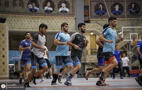 دعوت ۳۱ فرنگی‌کار به پنجمین اردوی تیم ملی کشتی