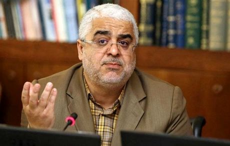 طرح بنزین ۲ هزار تومانی روی میز نمایندگان مجلس