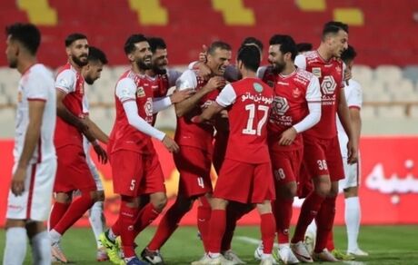آتش‌بازی پرسپولیس مقابل چشمان رحمتی