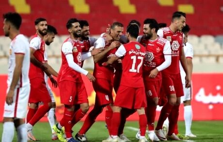 آتش‌بازی پرسپولیس مقابل چشمان رحمتی