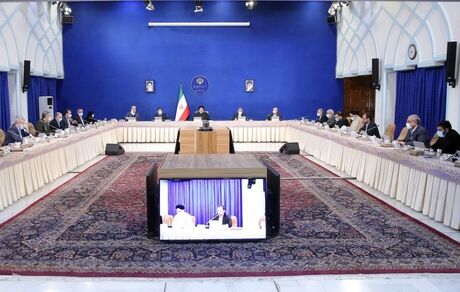 رئیس جمهور: نقد، دولت را از آسیب مصون می‌دارد