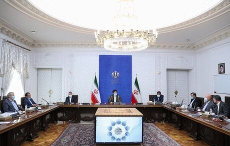 وزارتخانه‌ها و دستگاه‌ها موظف به همکاری با معاون اول رئیس جمهور برای خنثی‌سازی تحریم‌ها و تنظیم بازار