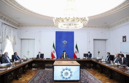 وزارتخانه‌ها و دستگاه‌ها موظف به همکاری با معاون اول رئیس جمهور برای خنثی‌سازی تحریم‌ها و تنظیم بازار