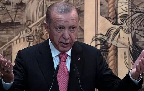 اردوغان: به زودی با تانک‌هایمان برای ریشه‌کن کردن تروریست‌ها وارد عمل می‌شویم