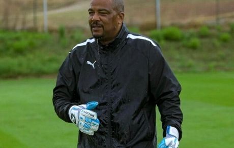 ولسلی ننکا مربی دروازه‌بان‌های پرسپولیس شد