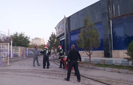 آتش سوزی استخر کوثر بجنورد مهار شد