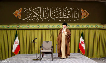 حضرت زهرا(س)؛ پایه‌گذار جهاد تبیین / انتخابات یک وظیفه است