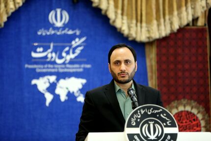 دولت تصمیمی برای گران کردن بنزین نگرفته است / دولت درباره جزایر سه گانه باهیچ طرفی تعارف ندارد