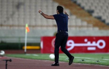 فرهاد مجیدی از جیب خود به استقلالی‌ها پاداش داد