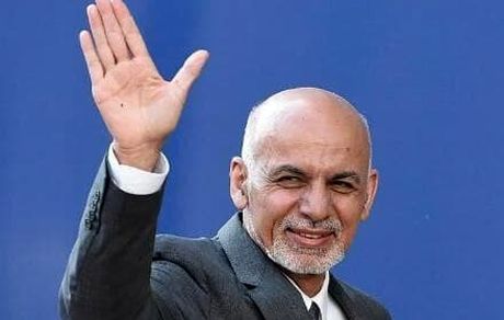 رئیس جمهور فراری افغانستان به عمان رفته است یا نرفته است؟ / برای جلوگیری از خونریزی رفتم