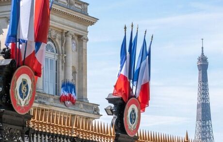 فرانسه خواستار ادامه همکاری ایران با آژانس شد