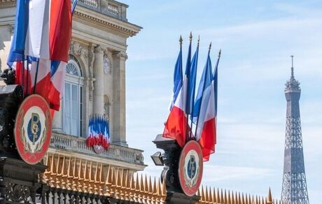 فرانسه خواستار ادامه همکاری ایران با آژانس شد