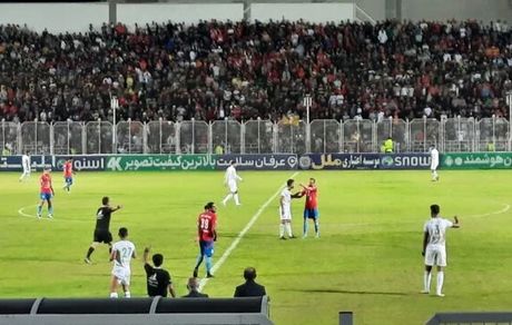 نساجی با مربی اسپانیایی مساوی کرد / ذوب آهن به نفت باخت