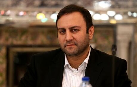 پیرهادی: صاحبان کرسی و اندیشه پرده از برنامه جدید دشمن بردارند