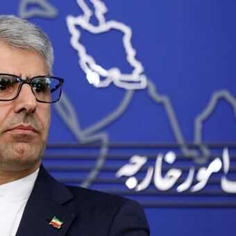 پیام سخنگوی وزارت خارجه به مردم آمریکا: اجازه ندهیم شما را پیاده نظام جنگ کنند