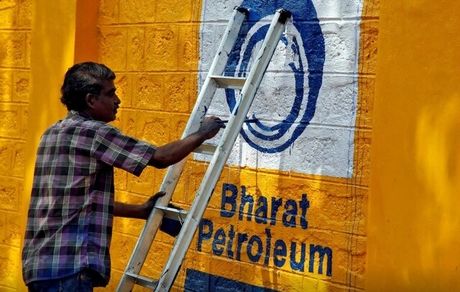 ایران امتیاز دهد نفت می‌خریم