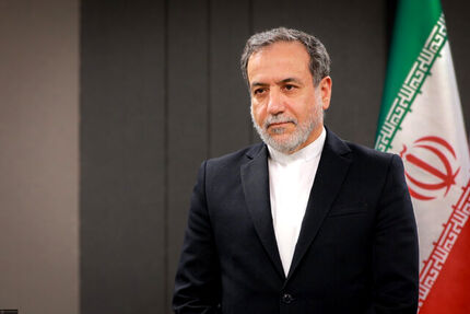 عراقچی: چه اتفاقی افتاده که آمریکایی‌ها توقع دارند به آنها اعتماد کنیم