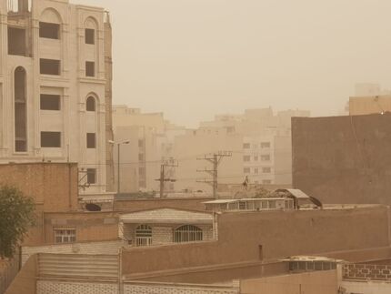 آلودگی یازده برابر حد مجاز هوای آبادان و خرمشهر / خوزستان یکپارچه گردوخاکی شد