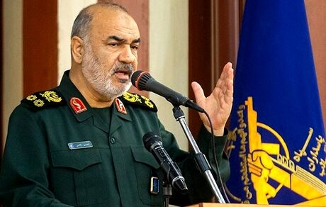 سردار سلامی: تولید اقتدار محصول حضور فیزیکی و روانی «اطلاعات» است