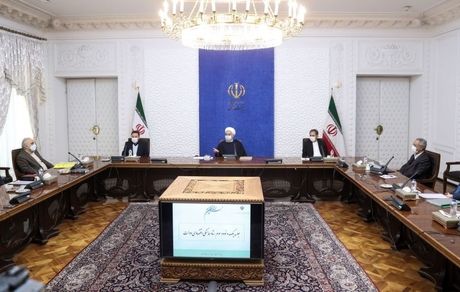 روحانی: هر تصمیمی که منجر به فشار اقتصادی به مردم شود پذیرفته نیست