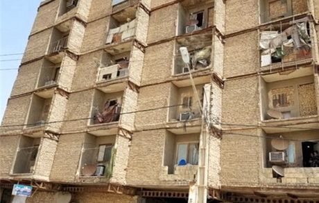 احتمال ریزش یک ساختمان ۷ طبقه در کرج