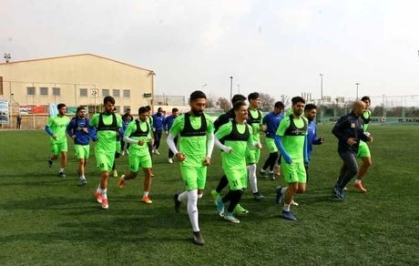 مجیدی تمرین استقلال را تعطیل کرد