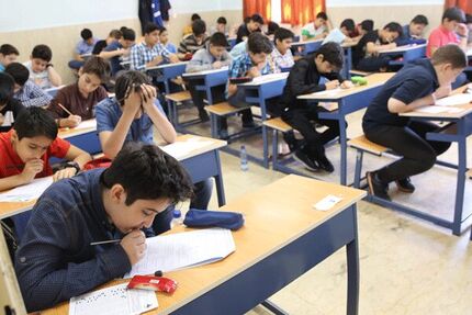 احتمال افزایش یک ماهه سال تحصیلی/ جزئیات دستورالعمل حضوری شدن مدارس