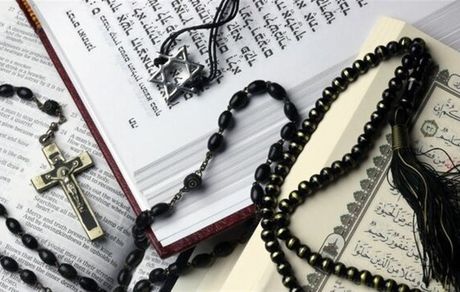 گفت‌وگوی میان ادیان تنها راه نجات بشریت است