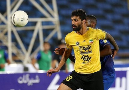 بازیکن سپاهان محکوم شد