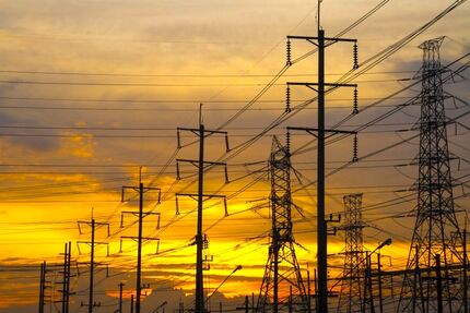 جبران ناترازی برق نیاز به سرمایه گذاری ۱۰ میلیارد دلاری دارد