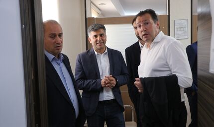 
پای یک زن درمیان است
