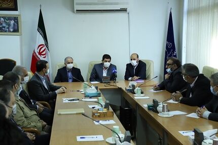 وزیر دادگستری: اصناف و بازاریان همکاری لازم را با ما داشته باشند