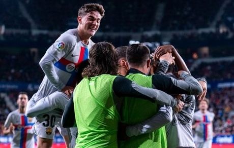 لواندوفسکی اخراج شد / بارسلونا برد