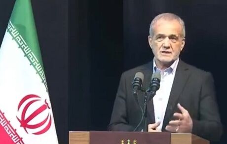 رئیس جمهور: مردم می توانند طمع دشمن را به یاس تبدیل کنند