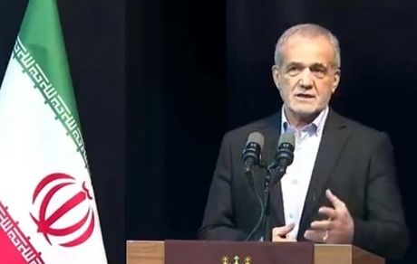 رئیس جمهور: مردم می توانند طمع دشمن را به یاس تبدیل کنند