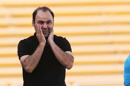 سرمربی صنعت نفت بعد از ۶ بازی برکنار شد