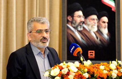 روابط عمومی و بازاریابی نقش تعیین کننده ای در تحقق اهداف بانک دارند
