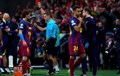 شکایت بارسلونا از داوری دیدارهای رفت و برگشت با آتلتیکو مادرید در لیگ قهرمانان