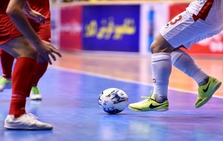 گیتی پسند به صدر لیگ برتر فوتسال صعود کرد