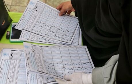 شناسایی و انهدام ۳ باند جعل مدارک دانشگاه آزاد در یک سال گذشته