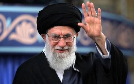 رهبر معظم انقلاب به شهادت رسید