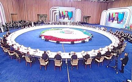 با حضور رئیس جمهور کشورمان، اجلاس سران کشورهای عضو کنفرانس «سیکا» آغاز شد