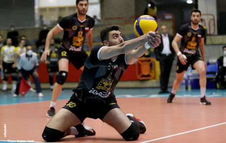 برد راحت سپاهان اصفهان مقابل پاس گرگان