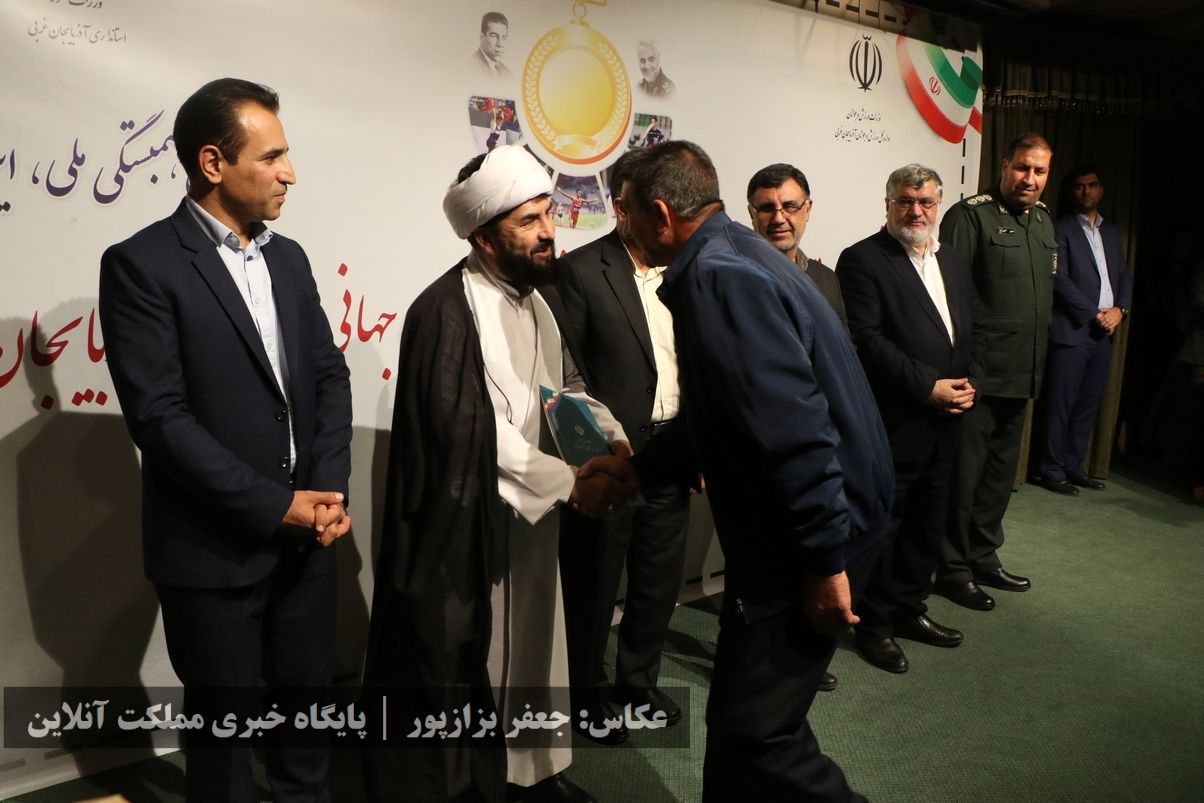آیین تجلیل از قهرمانان و مدال‌آوران ورزش استان آذربایجان‌غربی / تصاویر