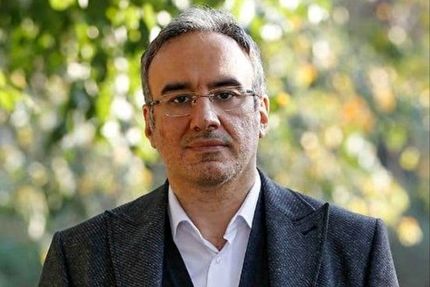 با قلم نباید برای دیگران نوشت، نه له، نه علیه، قلم تنها راه را نشان می‌دهد؛ به رهروان نمی‌پردازد؛ مگر به ضرورت برای نشان دادن راه