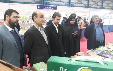 یک بام و دو هوای سیزدهمین نمایشگاه کتاب گلستان